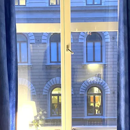 Apartment In The Historic Building Punavuori *